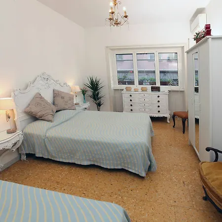 Anna A San Pietro House *